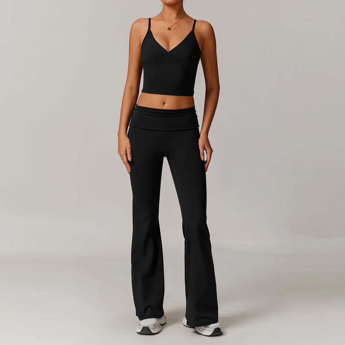 Trendy Women's Yoga Set: Sports Bra and High-Waisted Leggings Duo