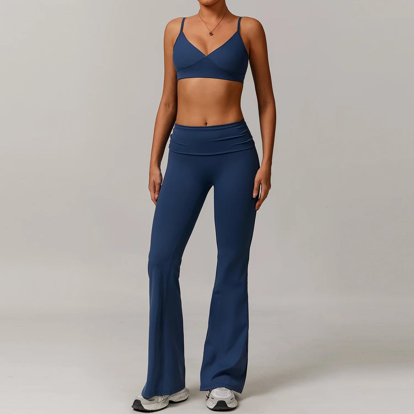 Trendy Women's Yoga Set: Sports Bra and High-Waisted Leggings Duo