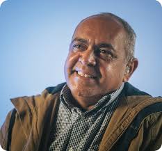 <em>Carlos Fernandez (60 años) - Compradora de Facebook</em>